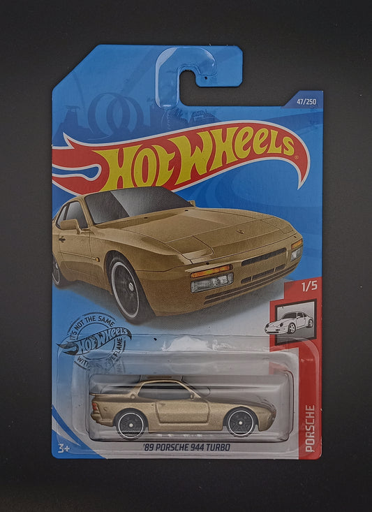 Hot Wheels '89 Porsche 944 Turbo